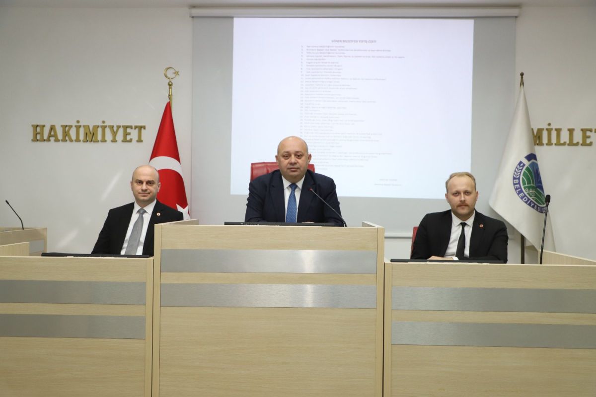 Gönen Belediyesi’nde yılın son meclis toplantısı, Belediye Başkanı İbrahim Palaz’ın