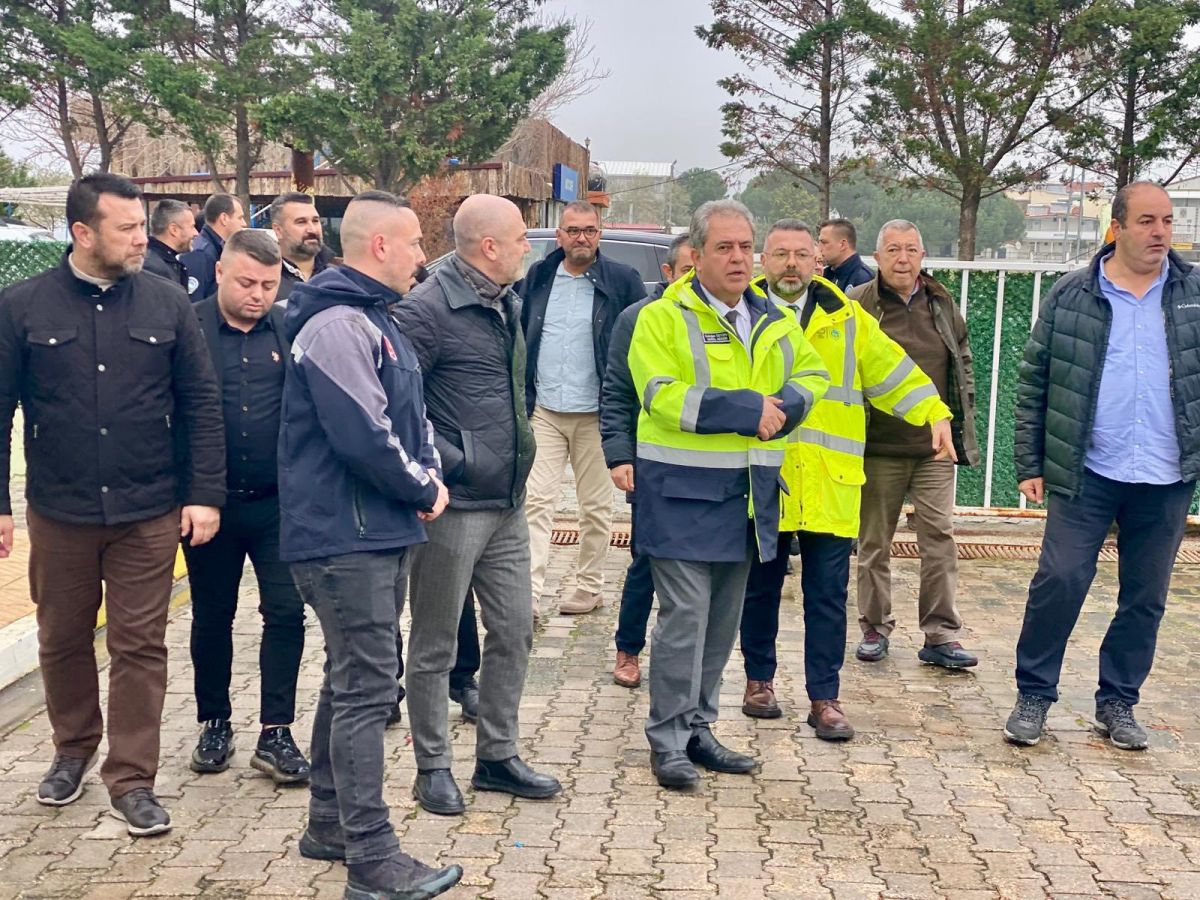 Adalarda Su Alarmı: Başkan Dinçer Sahaya İndi! 594074521 1233973765430965 9073613721044018939 n - Marmara Bölge Gazetesi
