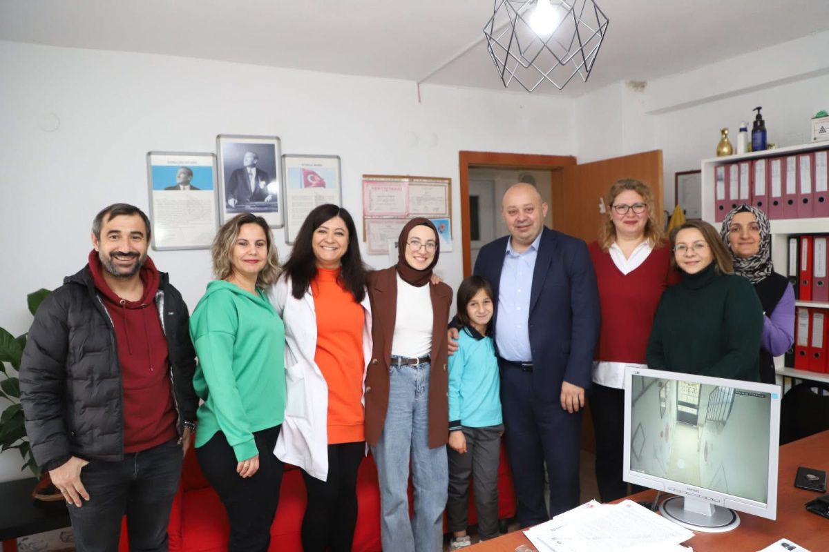 3 Aralık Dünya Engelliler Günü kapsamında Gönen Belediye Başkanı İbrahim