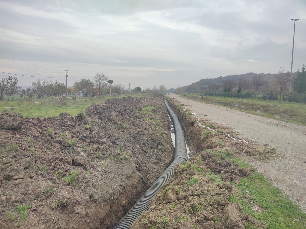 Balıkesir’in İvrindi ilçesinde belediye ekipleri ilçe merkezi ve kırsal mahallelerde