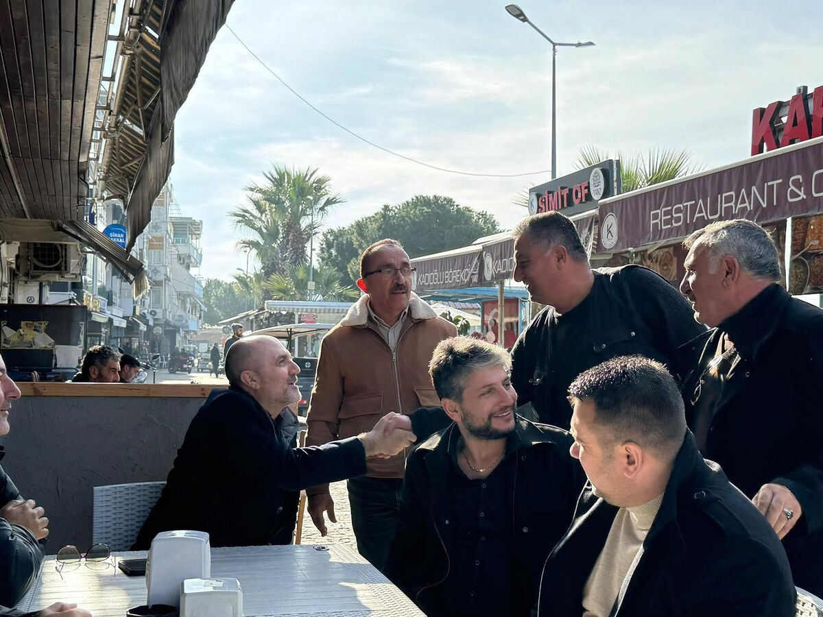 Marmara Adalar Belediye Başkanı Aydın Dinçer, Avşa Mahallesi’nde yürütülen çalışmaları