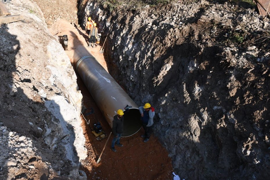 Balıkesir’in Savaştepe ilçesine bağlı Sarıbeyler Mahallesi’nde yürütülen Sarıbeyler Barajı Sulaması