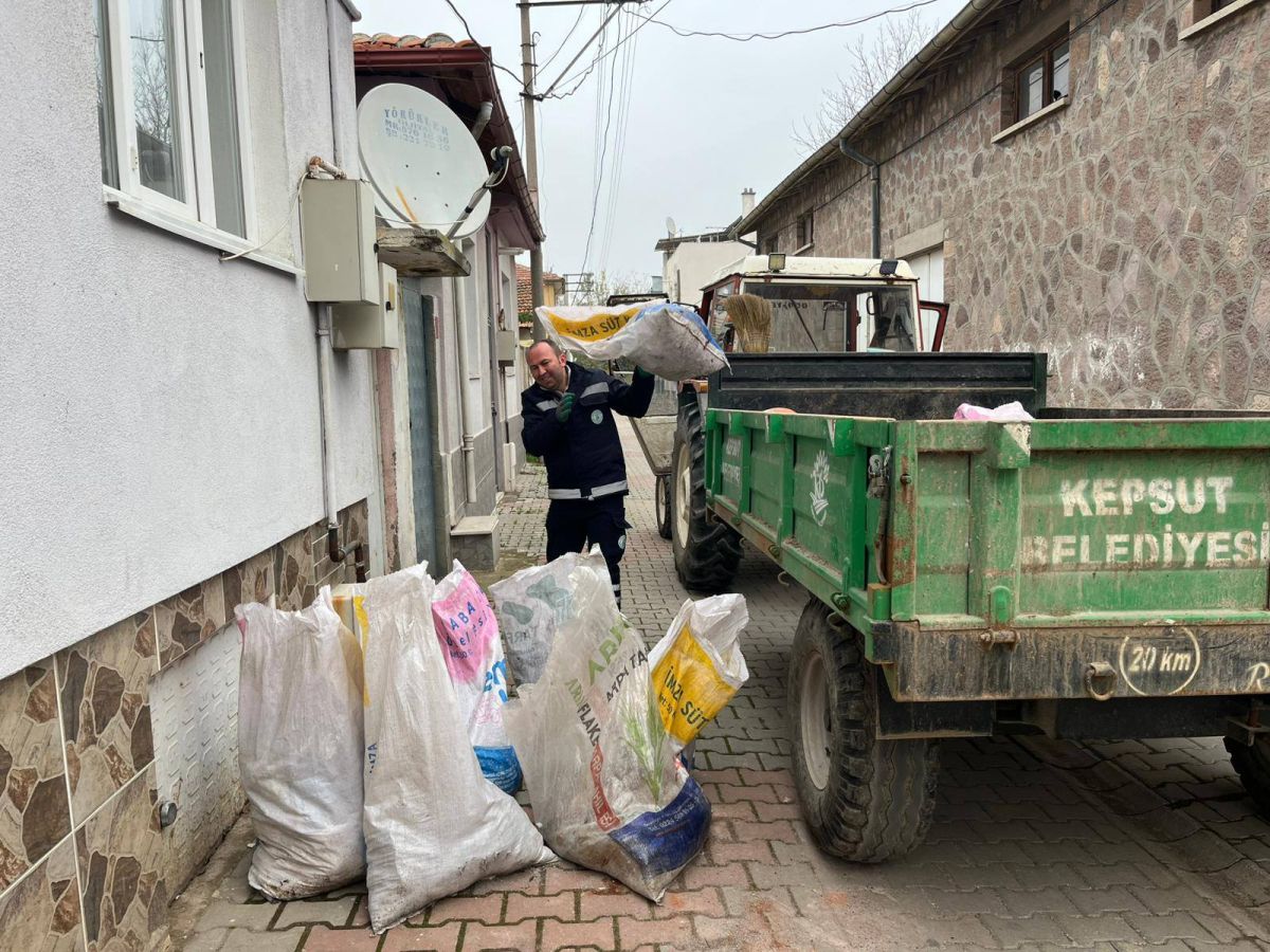 Kepsut Belediyesi, mobil sağlık hizmetlerinden altyapı ve çevre düzenleme çalışmalarına