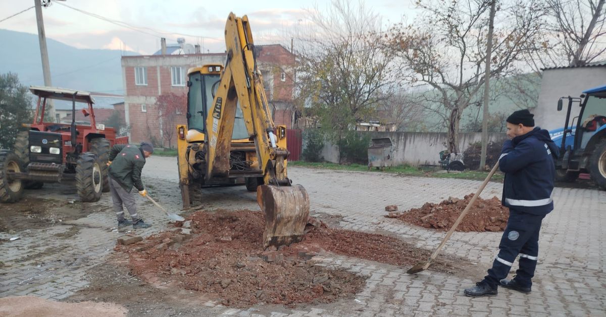 Susurluk Belediyesi Sahada: Okullar ve Sokaklar Yenileniyor! 599938261 1441859761276560 2164835873383850524 n - Marmara Bölge Gazetesi