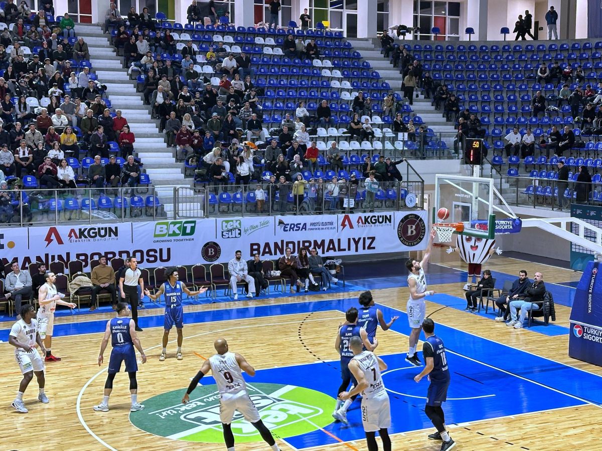 Bandırma Bordo Basketbol’dan Güç Gösterisi 599949747 1414323923383290 4470441230731493785 n - Marmara Bölge Gazetesi