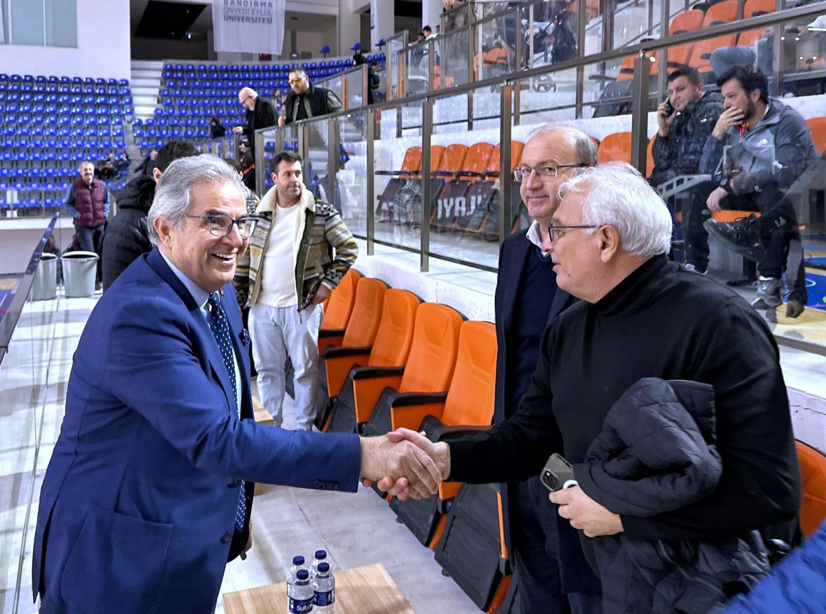 Bandırma Bordo Basketbol’dan Güç Gösterisi 600340979 1414323880049961 3045565402650416850 n - Marmara Bölge Gazetesi