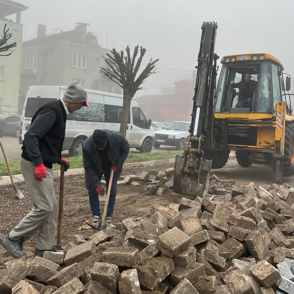 Bigadiç’te Ulaşım Konforu Artıyor 601371858 122223570932300867 6555379896480072420 n - Marmara Bölge Gazetesi