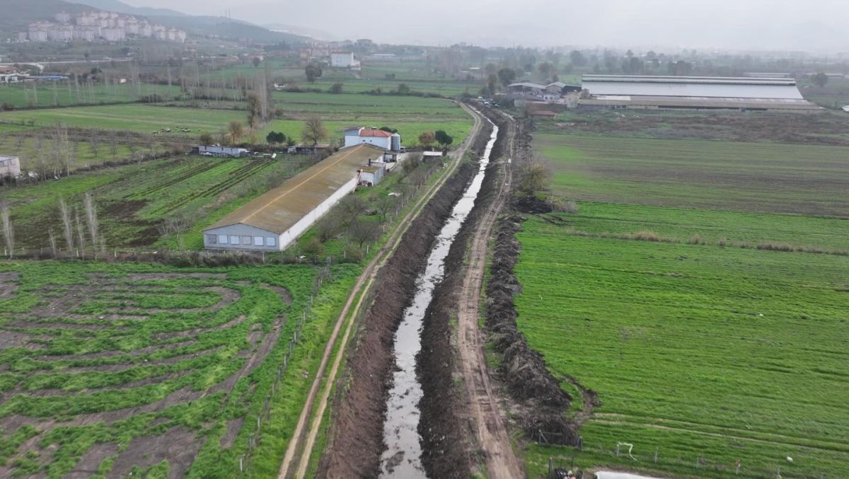 Balıkesir’in Sındırgı ilçesinde, özellikle yağışlı dönemlerde yerleşim alanları ve tarım