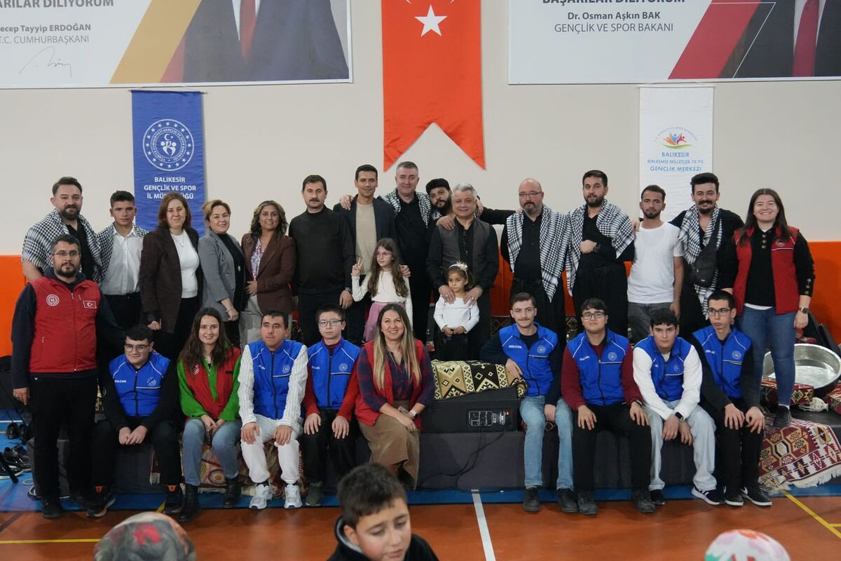 Balıkesir’de Sıra Gecesi Etkinliği 602366713 1176776557960759 7502051989819654766 n - Marmara Bölge Gazetesi