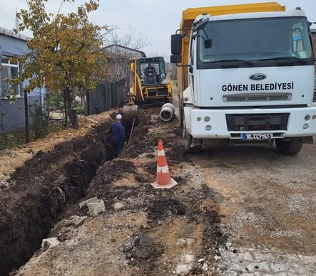 Gönen Belediyesi, yağışlı havalarda yaşanabilecek su baskınlarının ve altyapı kaynaklı