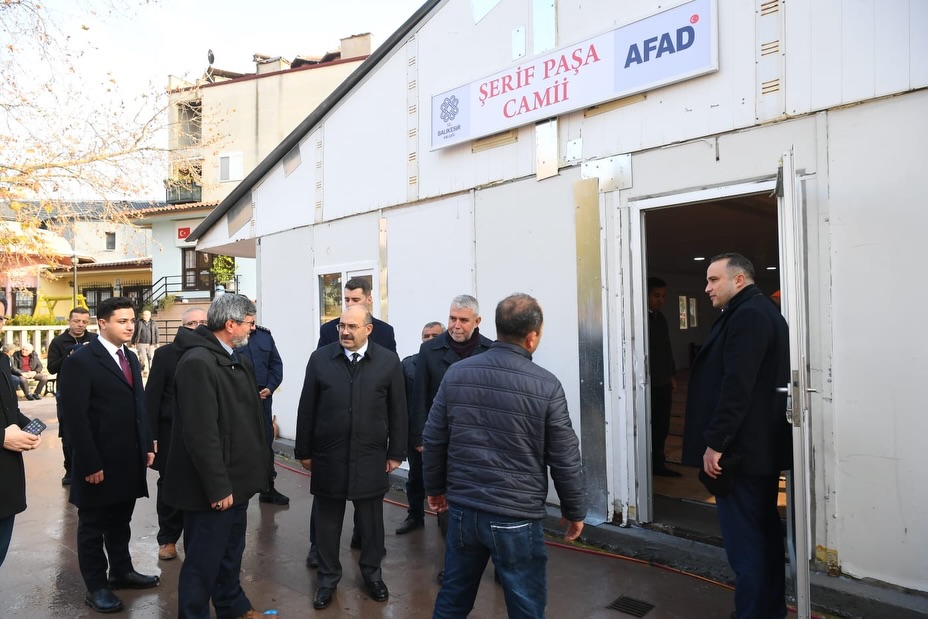 Sındırgı’da Deprem Bölgesinde İnceleme 604233681 18318766396222704 7419816110351871625 n - Marmara Bölge Gazetesi
