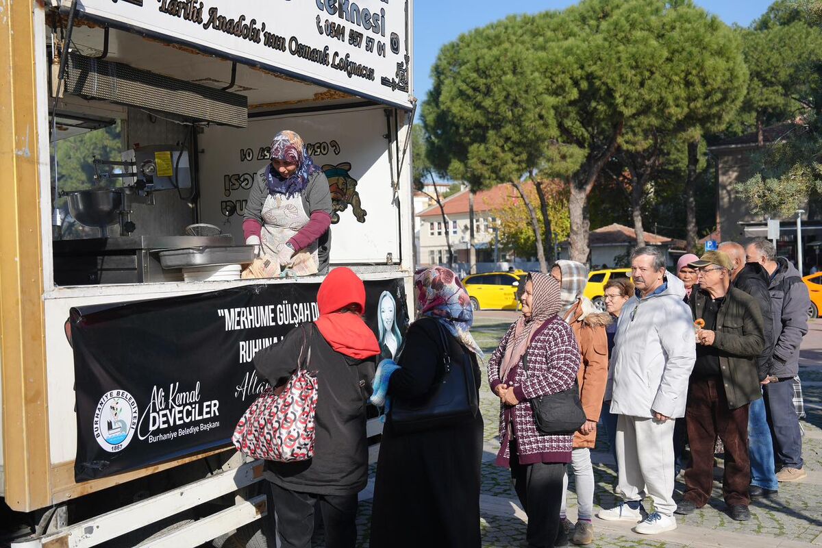 Geçtiğimiz günlerde genç yaşta hayatını kaybeden Gülşah Durbay, Burhaniye Belediyesi