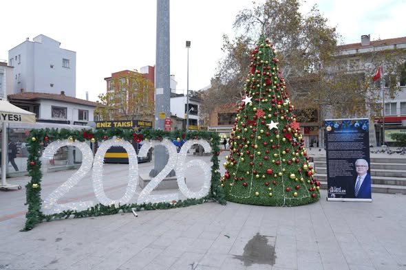Burhaniye’de Renkli Başlangıç 607193425 1338799574953074 3642358022271149979 n - Marmara Bölge Gazetesi