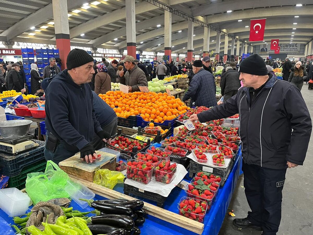 Dursunbey Belediyesi’nden Pazar Yerlerine Sıkı Denetim 607992435 18505138447079512 4813593283380462176 n 1 - Marmara Bölge Gazetesi