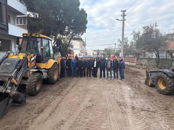 Bigadiç Belediyesi, ilçe genelinde yaşam kalitesini artırmaya yönelik çalışmalarına aralıksız