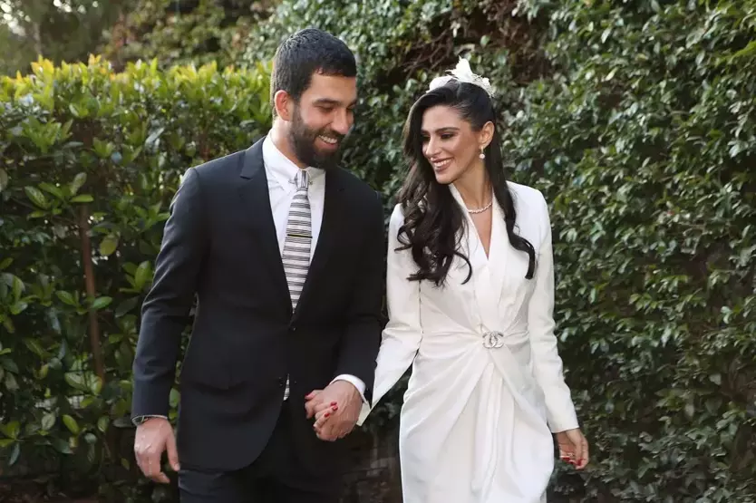 Eski milli futbolcu ve teknik direktör Arda Turan’ın eşi Aslıhan