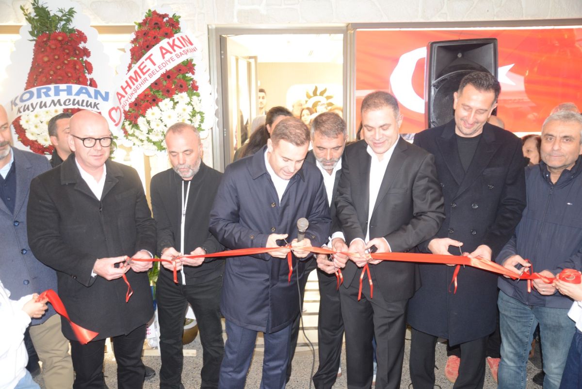 Güneş Kuyumculuk Yeni Yerinde Açıldı 896b43c3 b15b 448b b437 74b81d83292d - Marmara Bölge Gazetesi