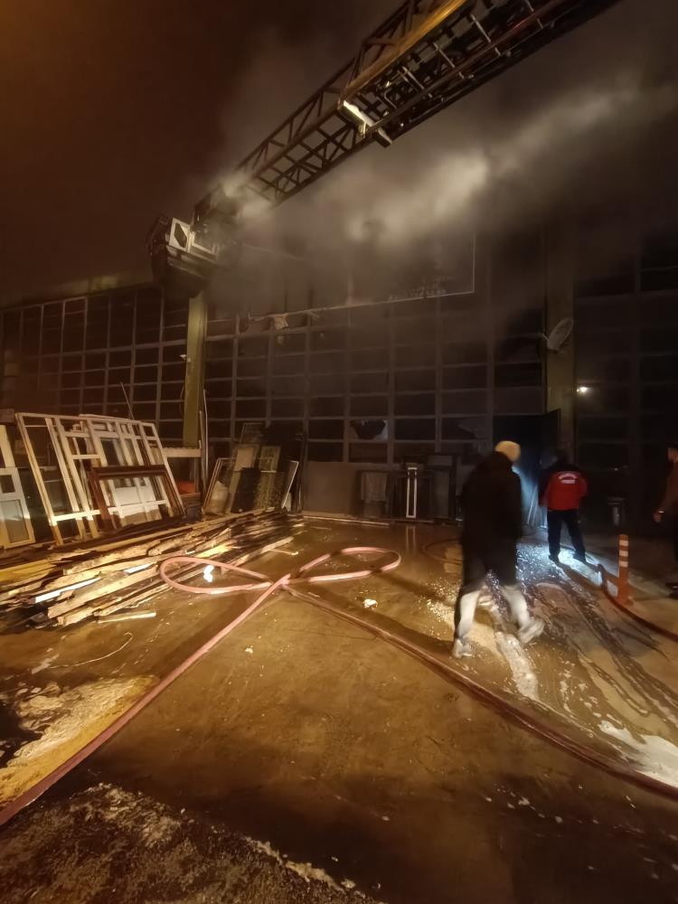 Gönen’de İş Yeri Küle Döndü! AW592612 06 - Marmara Bölge Gazetesi