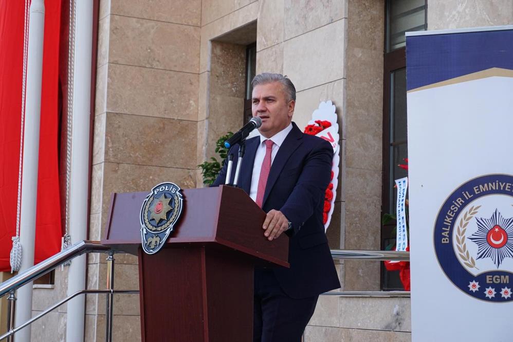 AK Parti Balıkesir Milletvekili Mustafa Canbey’in ismini kullanarak “kamuda işe