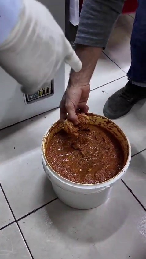 Baharat Kovasından Çiğ Et Çıktı! AW605907 02 - Marmara Bölge Gazetesi
