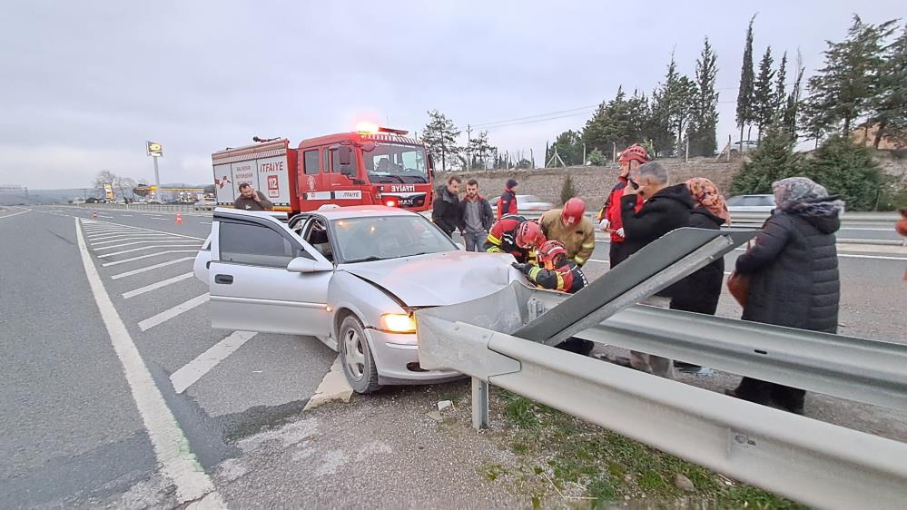 Balıkesir’in Edremit ilçesinde çevre yolunda meydana gelen çift taraflı trafik