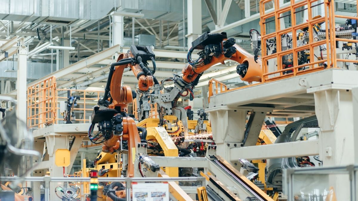 İmzalanan toplu iş sözleşmesiyle otomotiv fabrikasında çalışan işçilerin maaşlarına yaklaşık