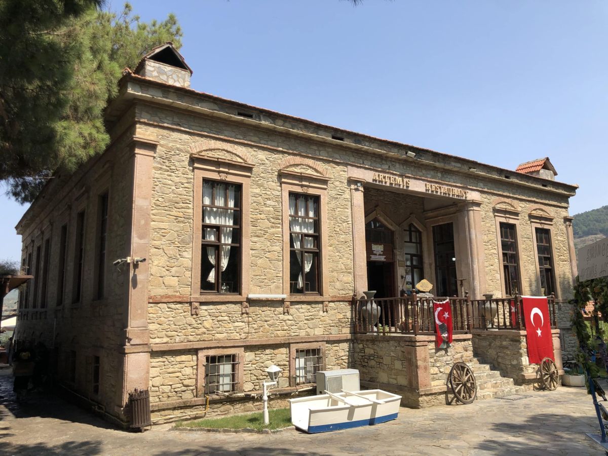 Bu Yapıyı Gören Şirince’ye Bir Daha Geliyor IMG 0321 min scaled 2 - Marmara Bölge Gazetesi