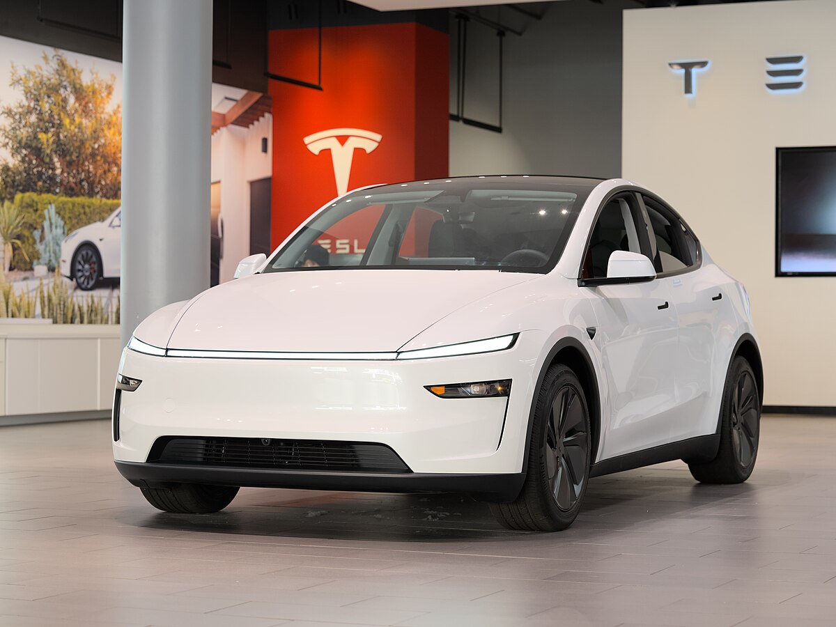 Tesla’ya Yoğun Talep Tesla Model Y 2025 at Santana Row dllu 02 - Marmara Bölge Gazetesi