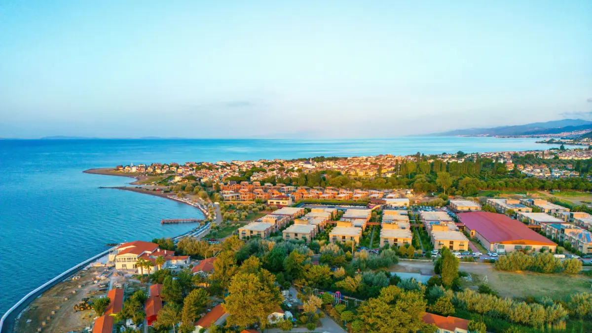 Cennetayağı Mahallesi 6035. Sokak’ta yürütülen yol yapım ve düzenleme çalışmaları