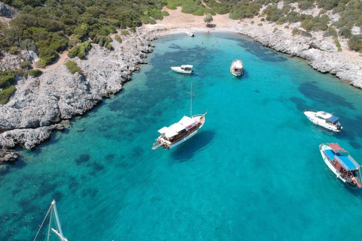 Fethiye’nin Berrak Hazinesi: Akvaryum Koyu bodrum akvaryum koyu 2 - Marmara Bölge Gazetesi