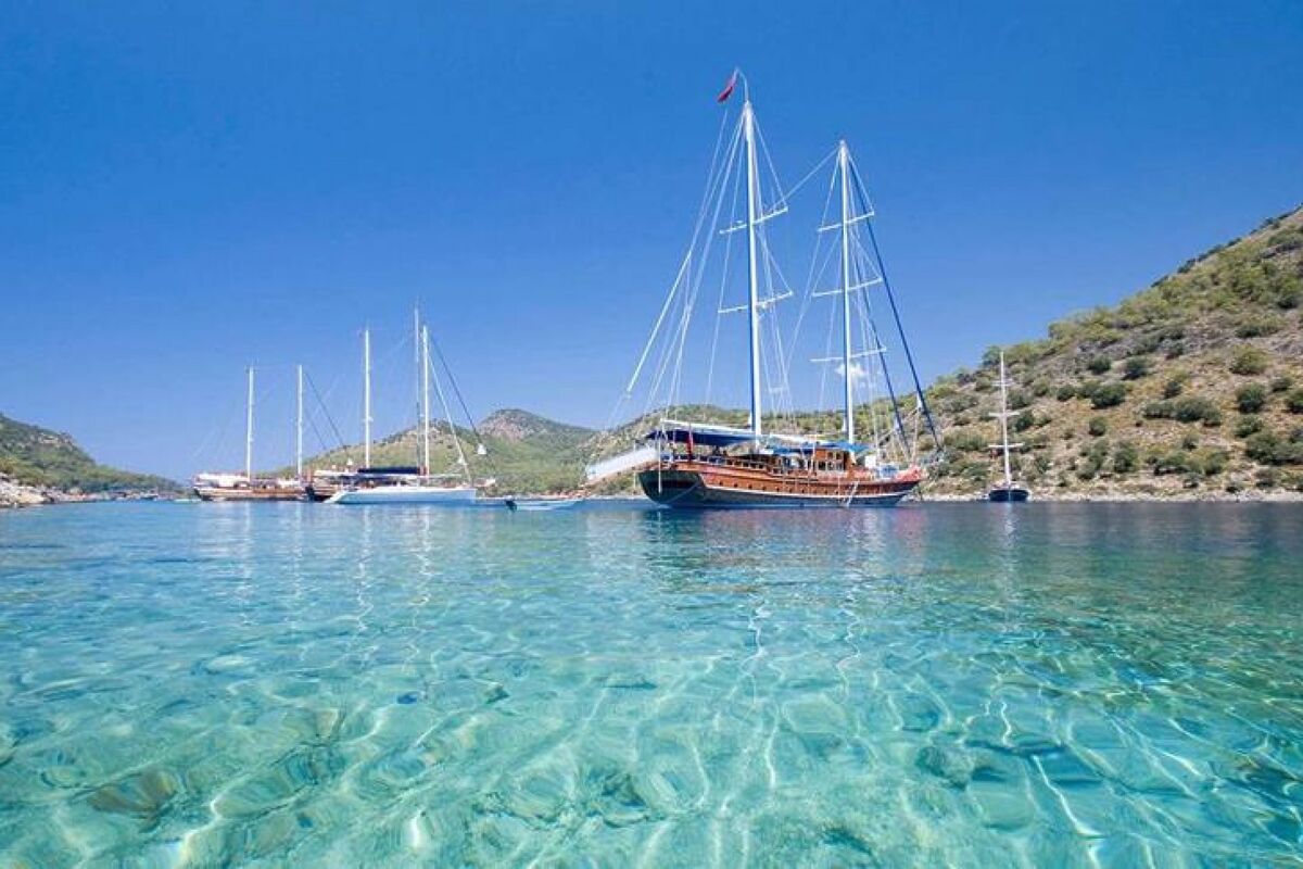 Cam Gibi Deniziyle Görenleri Hayran Bırakan Doğal Koy fethiye akvaryum koyu 1 - Marmara Bölge Gazetesi