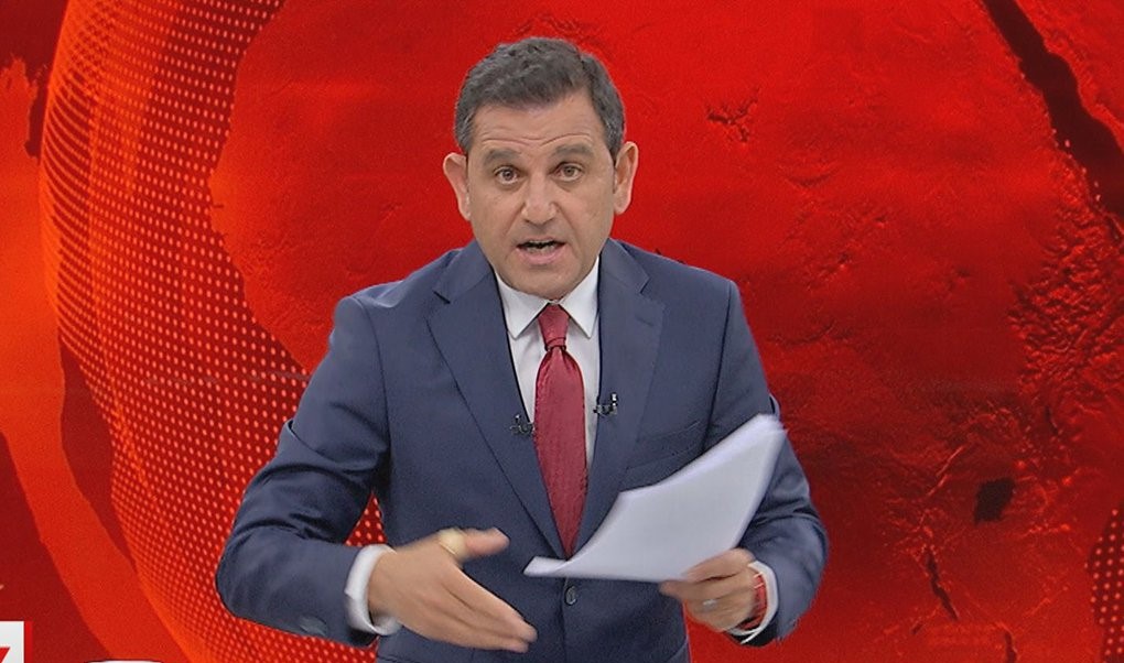Galatasaray’ın, sosyal medya paylaşımları nedeniyle aralarında gazeteci Fatih Portakal’ın da