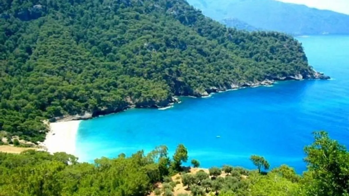 Muğla’nın Fethiye ilçesinde, kalabalıktan uzaklaşmak isteyen gezginlerin son yıllarda keşfettiği