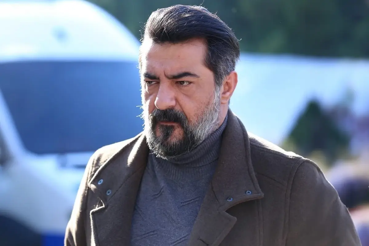 Poyraz Karayel, Kırgın Çiçekler ve son olarak Show TV’de yayınlanan