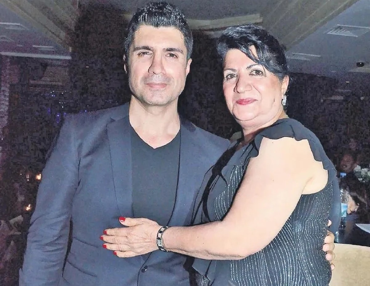 Ünlü sanatçı Özcan Deniz’in annesi Kadriye Deniz’in, bir süredir devam