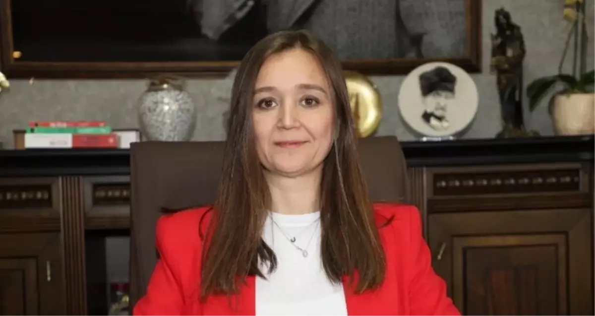 Kolon kanseri tedavisi gören Şehzadeler Belediye Başkanı Gülşah Durbay’ın sağlık