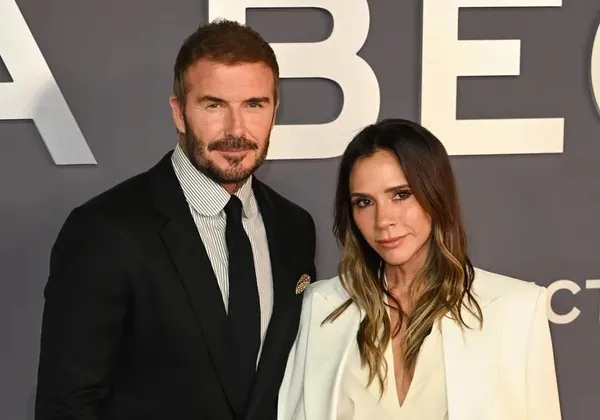 0x0 herkesi tek kalemde sildi david beckham ve victoria beckhamin oglu ailesine rest cekti 1766323819744 - Marmara Bölge Gazetesi