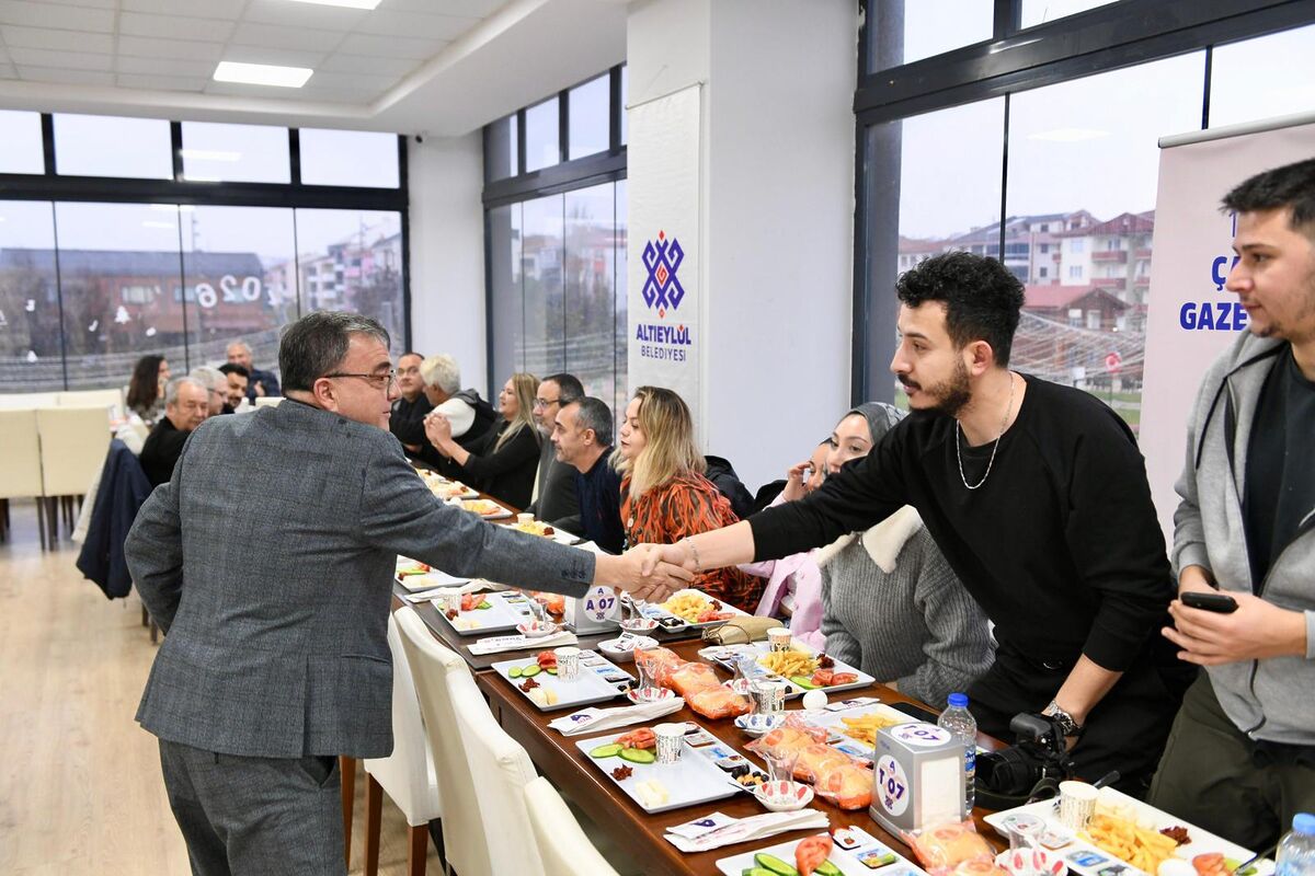 Altıeylül Belediyesi, 10 Ocak Çalışan Gazeteciler Günü dolayısıyla Balıkesir’de görev