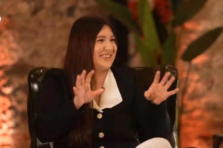 1883729 yasemin sakallioglu nun galatasaray itirafi kahkahaya bogdu 69734f8931230.jpg - Marmara Bölge Gazetesi