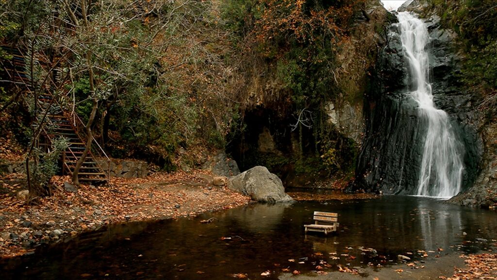 İzmir’in Dikili ilçesinde, kalabalıklardan uzak ama duygusu güçlü bir doğa