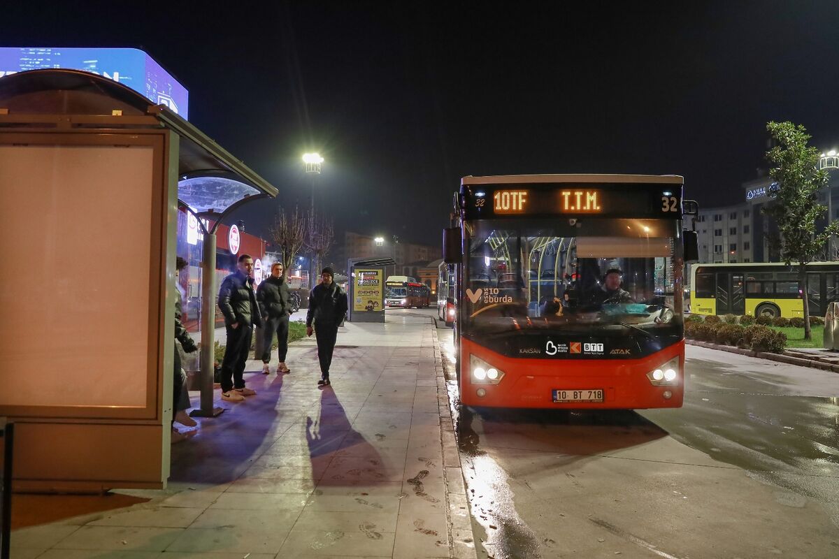 Balıkesir’de Öğrenci Ulaşımı Değişti 27acc44b 004f 498c bc02 eb70222620ef - Marmara Bölge Gazetesi