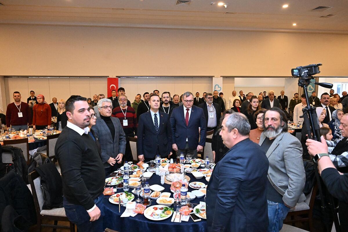 Büyükşehir Belediyesi’nden Gazetecilere Anlamlı Buluşma! 283f0f21 b3f1 4738 917b 5b485387e6d5 - Marmara Bölge Gazetesi