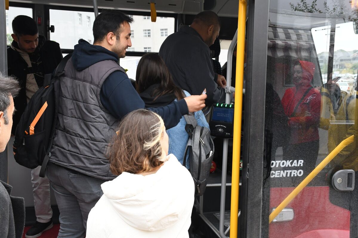 Balıkesir’de Öğrenci Ulaşımı Değişti 2c62de13 9c0e 4393 ba36 474ad33eb98c - Marmara Bölge Gazetesi