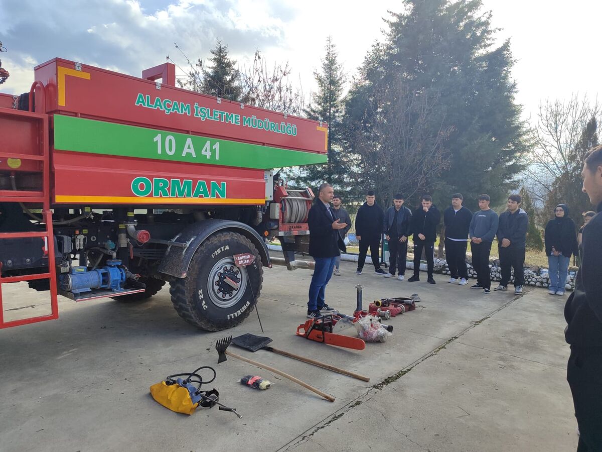 BAÜN Dursunbey MYO’da Yangın Eğitimi 34db599e d039 42de bec1 1bd7c3098fee - Marmara Bölge Gazetesi