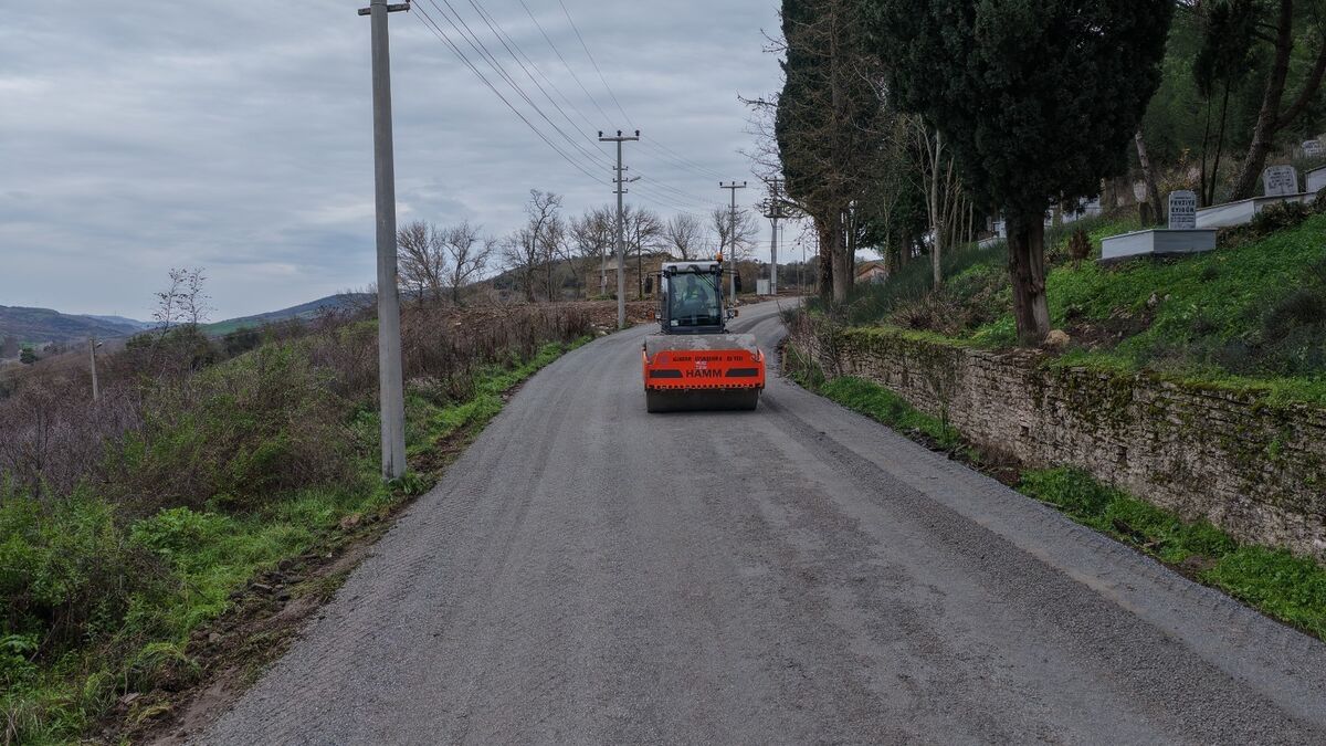 Susurluk’ta Yıllardır Beklenen Yol Sorunu 529320e0 6c57 4bdc a4bd 93530c775bc4 - Marmara Bölge Gazetesi