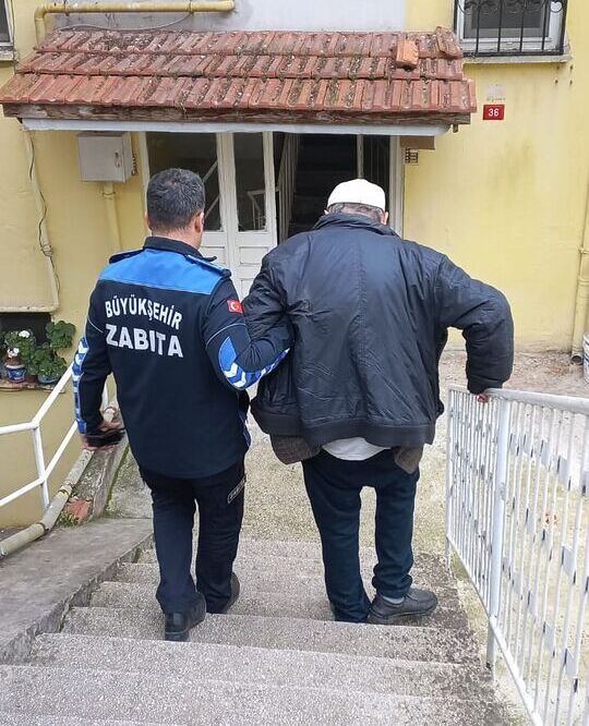 Balıkesir’e Dondurucu Kış Soğuğu Vurdu! 5d382b14 157e 4f15 a53b 358c097b9d0b e1767365595541 - Marmara Bölge Gazetesi