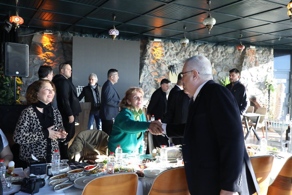 Edremit Belediye Başkanı Mehmet Ertaş, 10 Ocak Çalışan Gazeteciler Günü