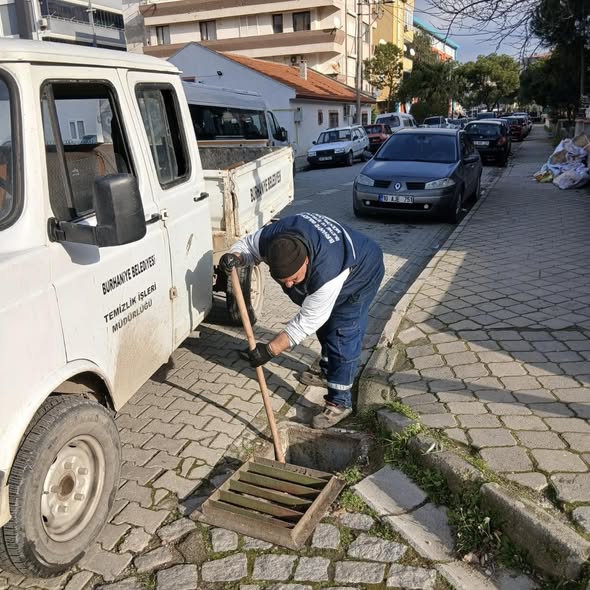 Burhaniye’de Su Baskını Alarmı 611814752 1343535367812828 5189738790150972139 n - Marmara Bölge Gazetesi