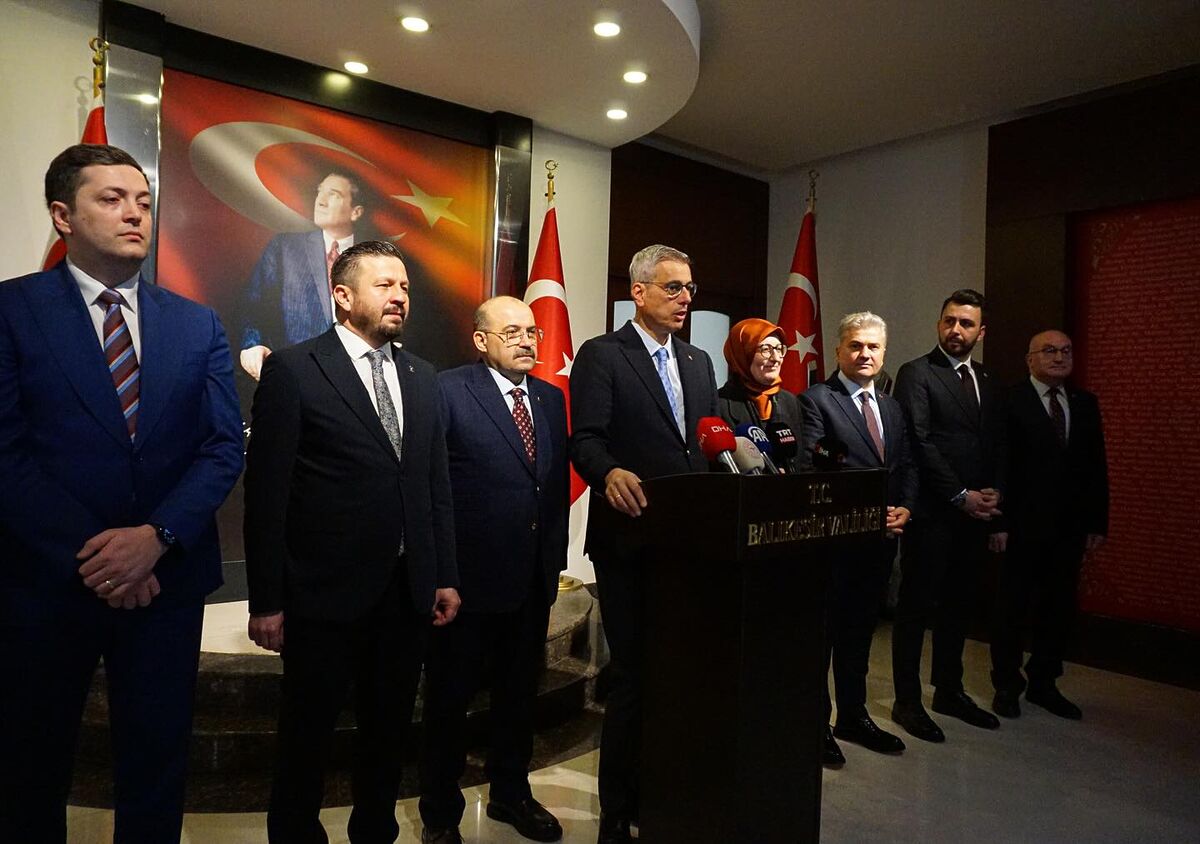 Bakan Memişoğlu Balıkesir’de 612190710 18554465443049268 24900696496802285 n - Marmara Bölge Gazetesi