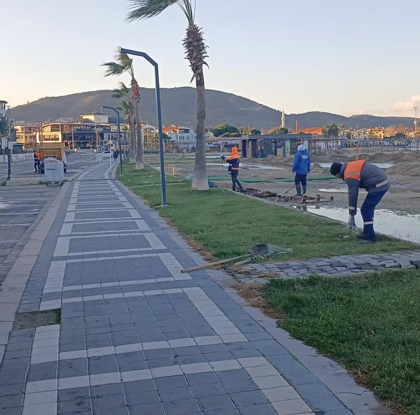 Burhaniye’de Yağış Sonrası Hızlı Müdahale 612454265 1345661044266927 7897456460870786554 n - Marmara Bölge Gazetesi